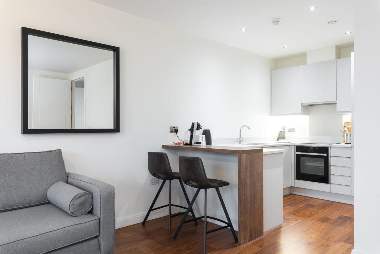 Apartment Fernbank One